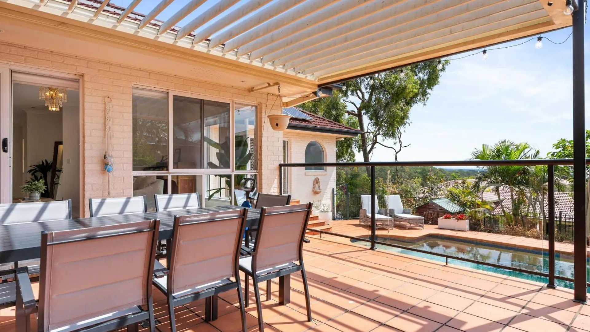 Holiday home Peaceful Family Home: 4-Bed Pool Alfresco Dining Albany Creek